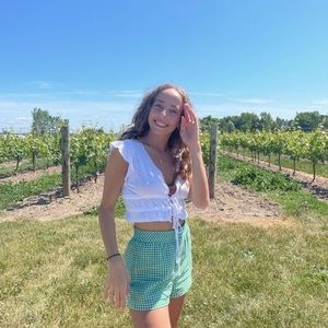 Meet your Posher, Francesca